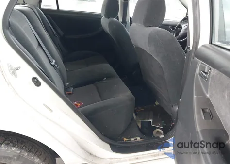 2004 Toyota Corolla S z USA, uszkodzony, nr VIN 1NXBR32E94Z310988